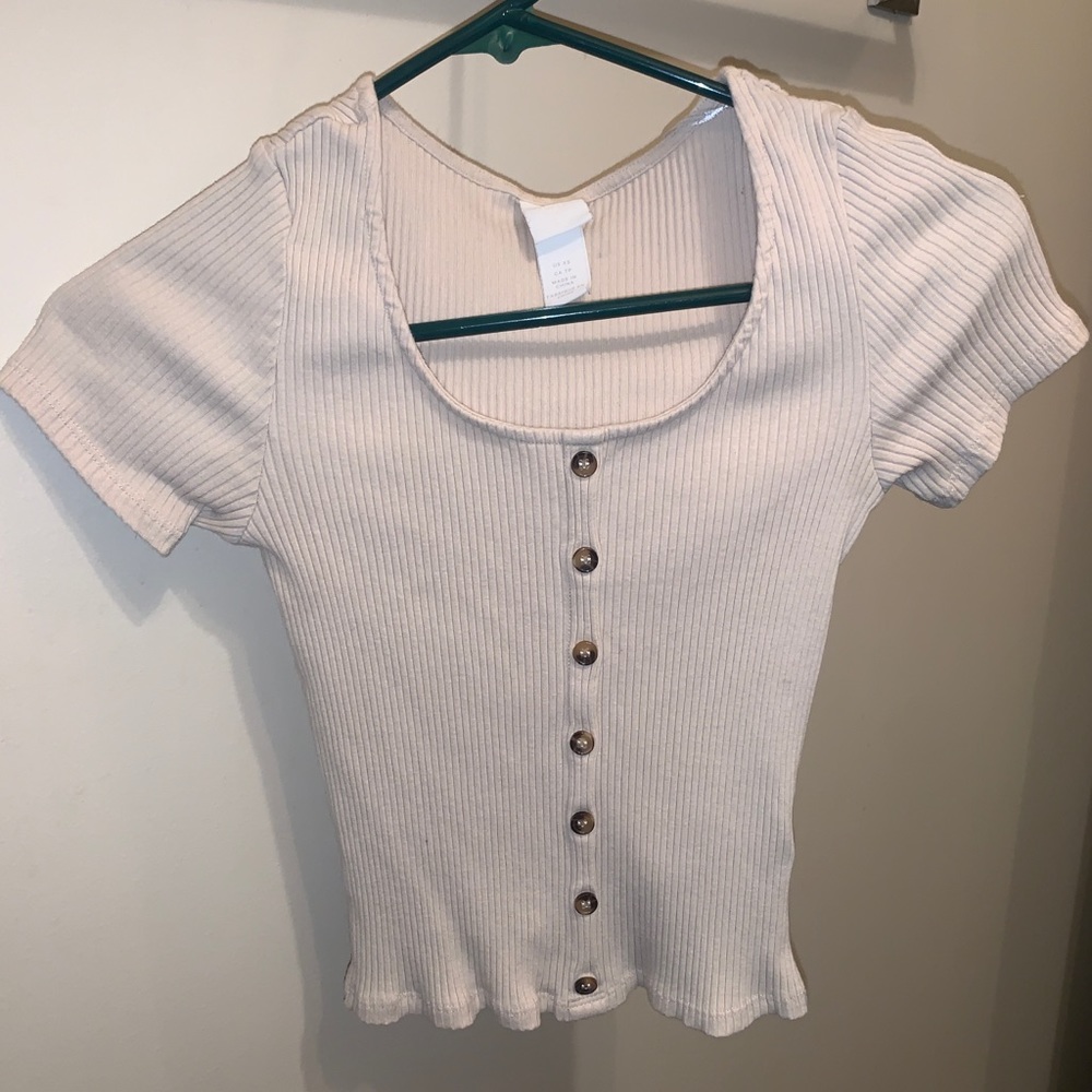 Short sleeved beige H&M top
